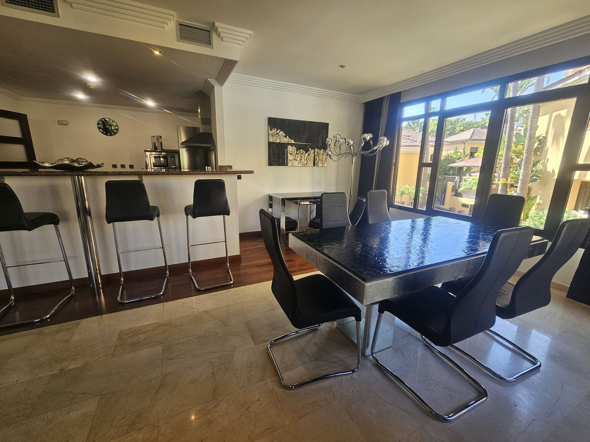 2 bedroom Apartment in Puerto Banús in Puerto Banús - foto 6