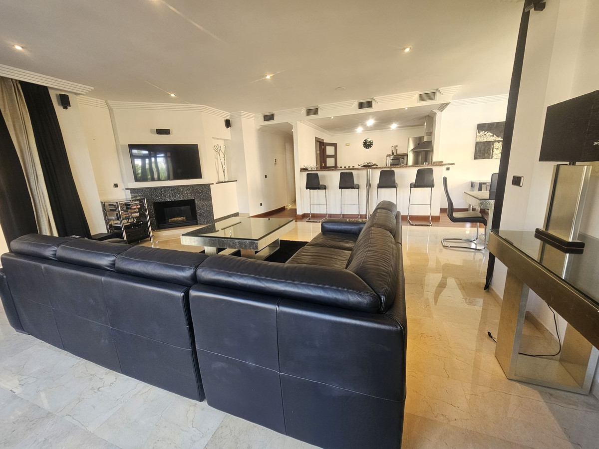 2 bedroom Apartment in Puerto Banús in Puerto Banús - foto 7