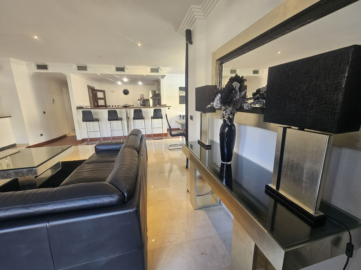 2 bedroom Apartment in Puerto Banús in Puerto Banús - foto 8