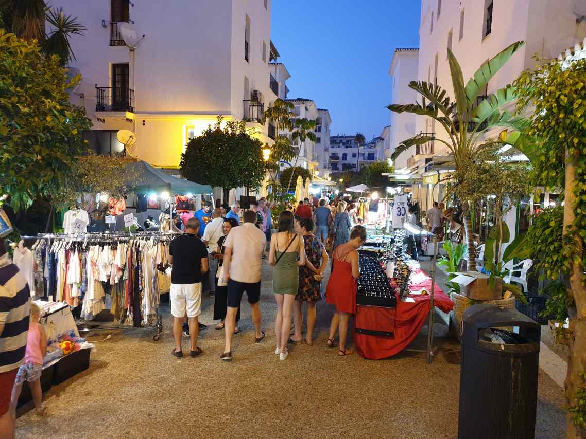 Twee-slaapkamerappartement in La Duquesa met uitzicht op de marina in La Duquesa - foto 18
