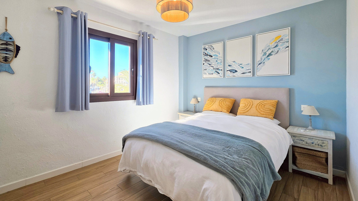 Twee-slaapkamerappartement in La Duquesa met uitzicht op de marina in La Duquesa - foto 6
