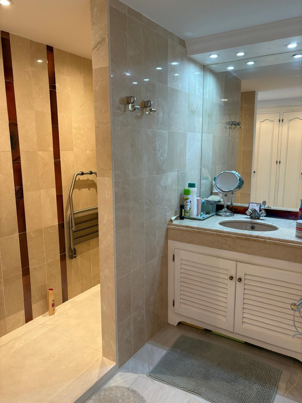 Appartement met twee slaapkamers in Bel Air in Bel Air - foto 10