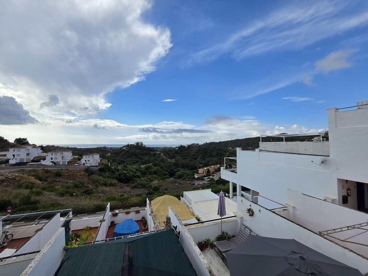 1-slaapkamer penthouse-duplex met zeezicht in Estepona (Forest Hills) in Estepona - foto 6