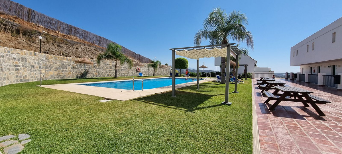 1-slaapkamer penthouse-duplex met zeezicht in Estepona (Forest Hills) in Estepona - foto 7