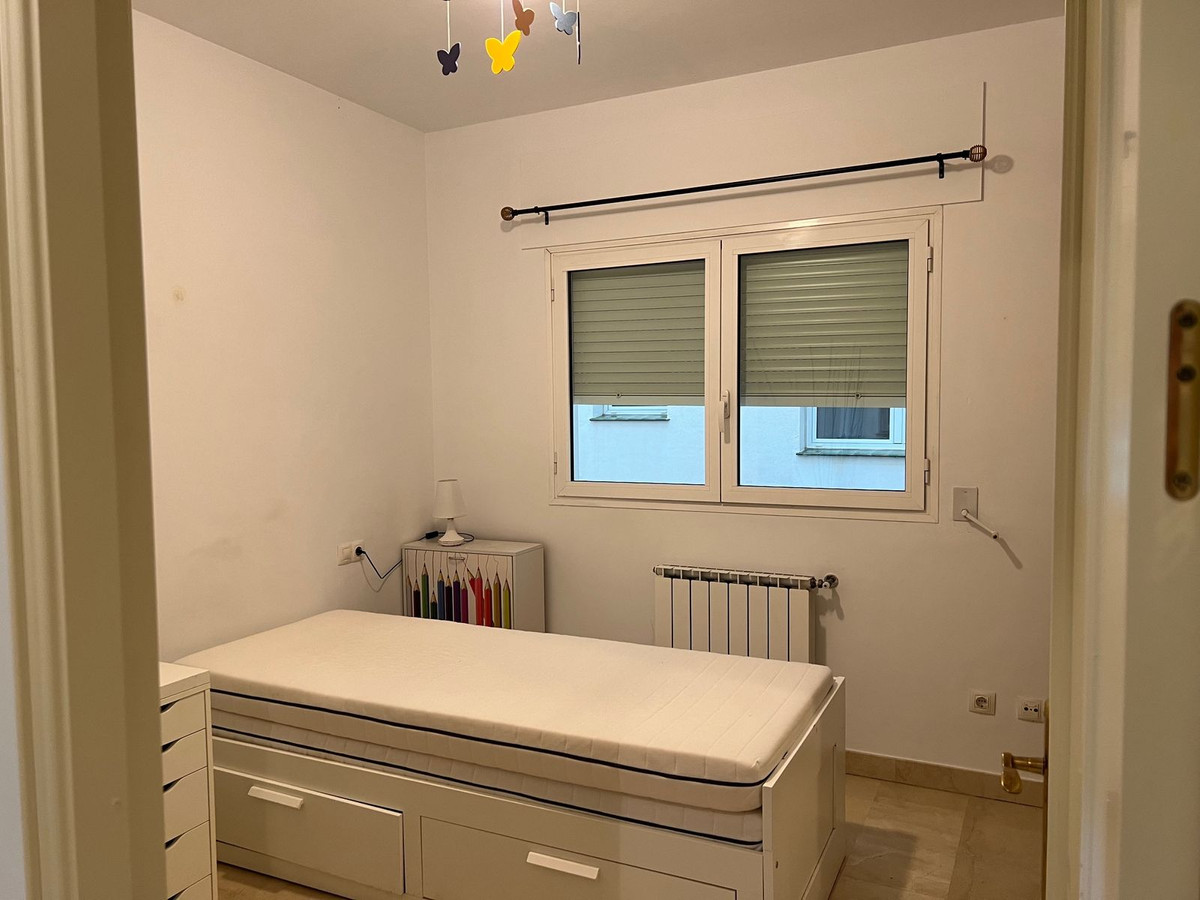 Drie-slaapkamer appartement in Nueva Andalucía in Nueva Andalucía - foto 15
