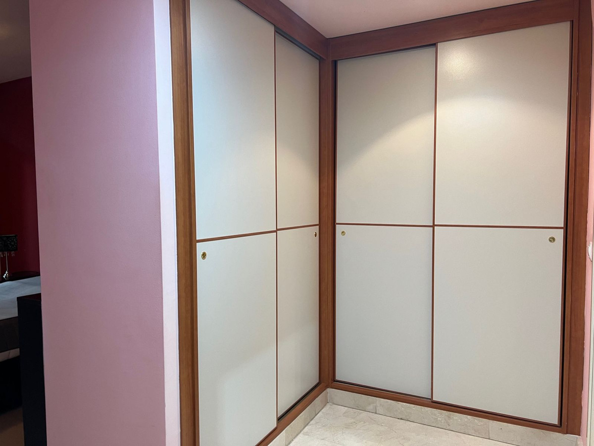 Drie-slaapkamer appartement in Nueva Andalucía in Nueva Andalucía - foto 17
