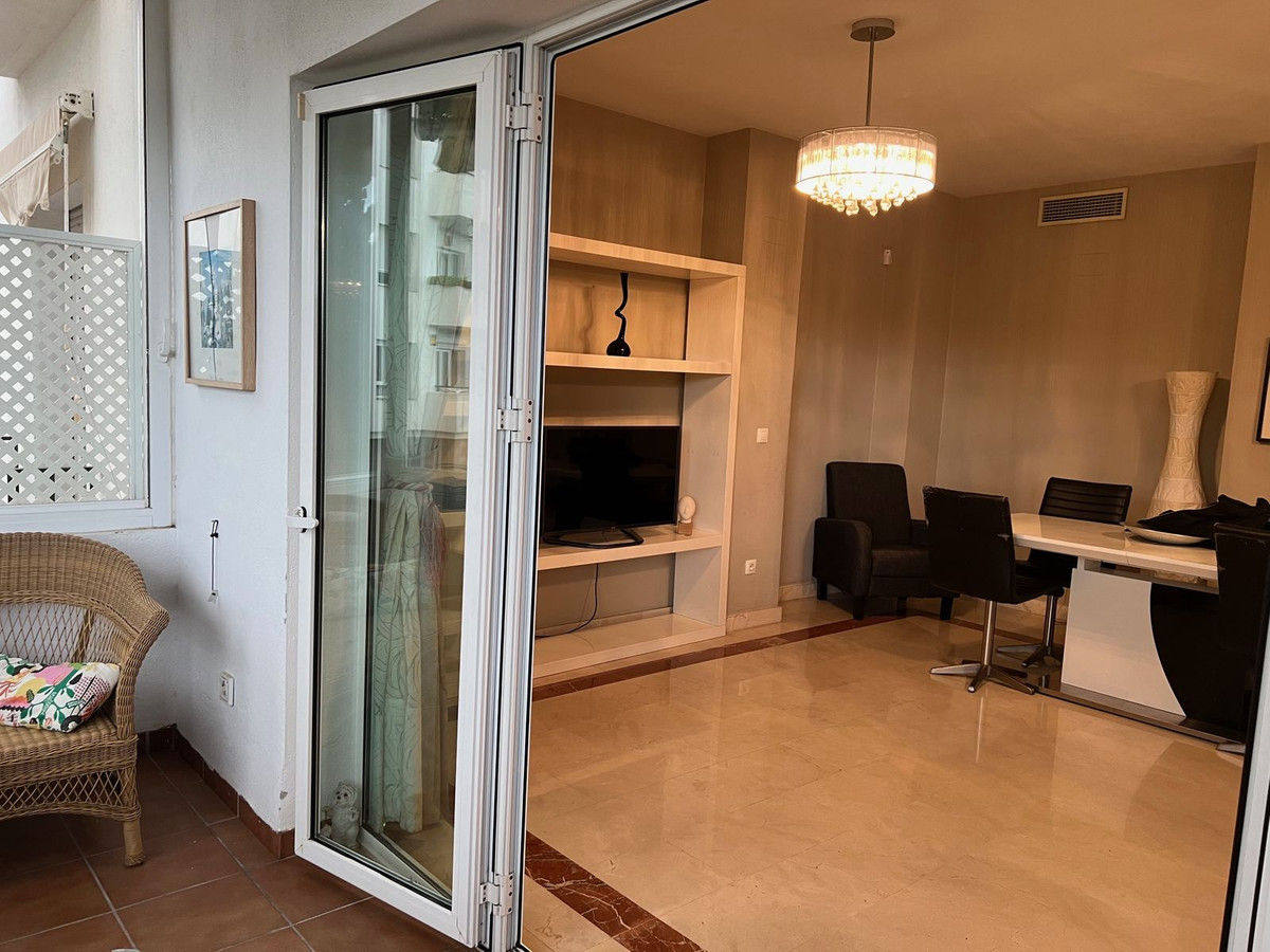 Drie-slaapkamer appartement in Nueva Andalucía in Nueva Andalucía - foto 7