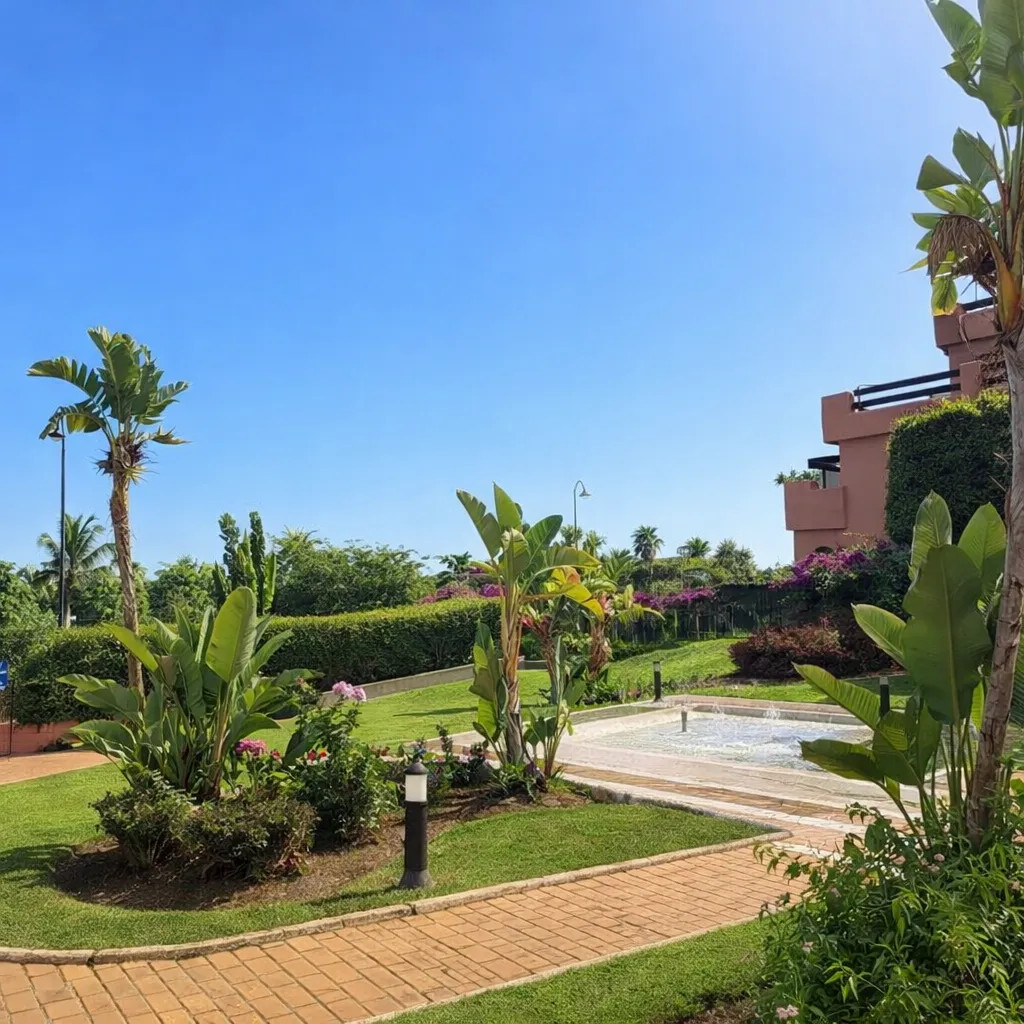 2 bedroom Apartment in Estepona in Estepona - foto 11