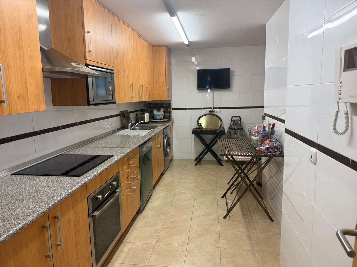 2 bedroom Apartment in Estepona in Estepona - foto 9