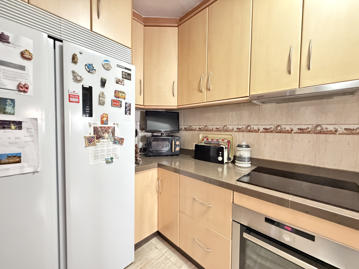 Drie-slaapkamer-appartement in Cancelada, Estepona in Cancelada - foto 18