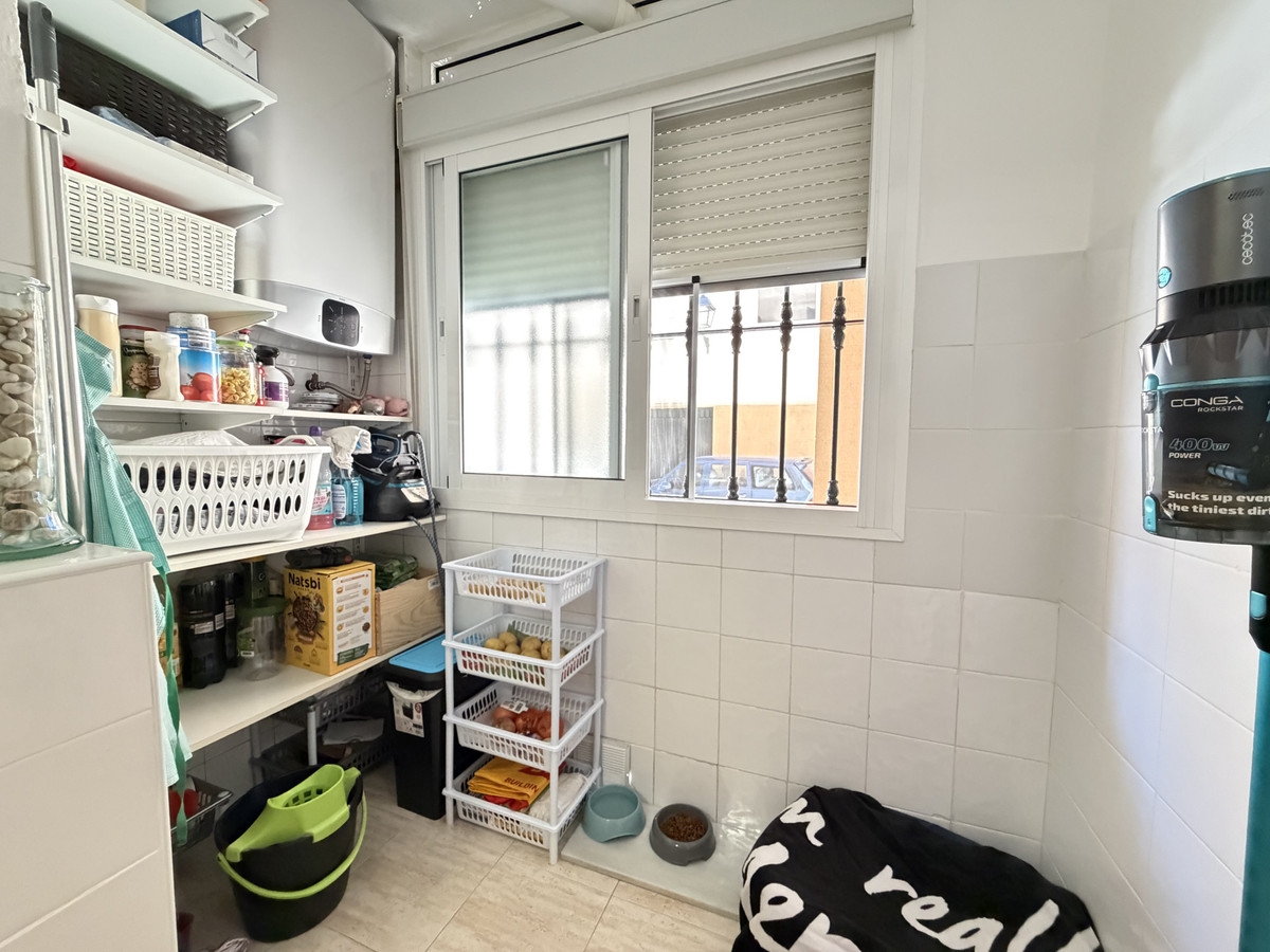 Drie-slaapkamer-appartement in Cancelada, Estepona in Cancelada - foto 19