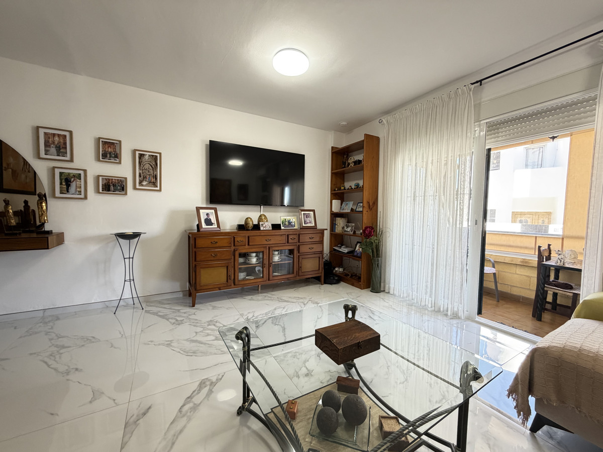 Drie-slaapkamer-appartement in Cancelada, Estepona in Cancelada - foto 6