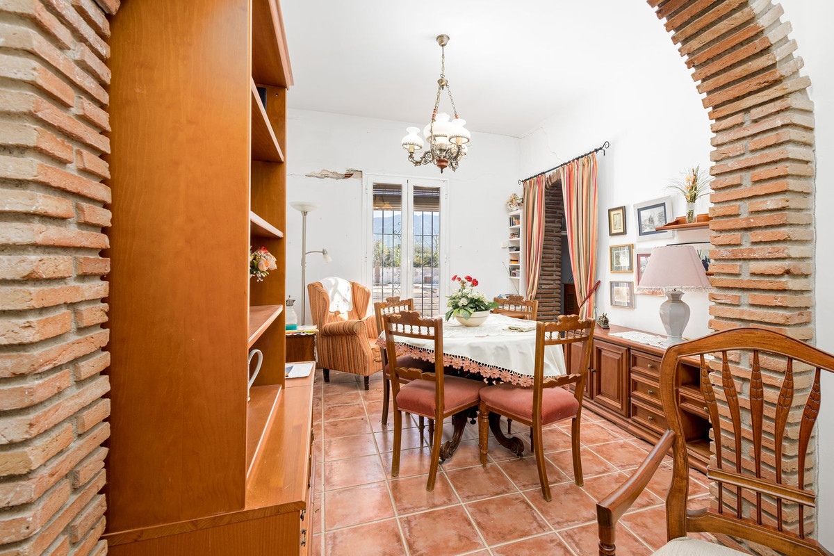 3-slaapkamer villa in Coín (Miralmonte) met zwembad in Coín - foto 18