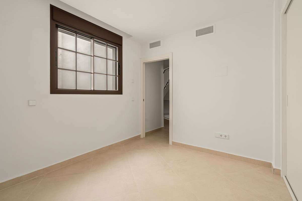 3 bedroom House in Estepona in Estepona - foto 8