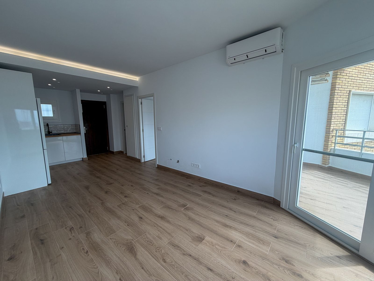 1 bedroom Apartment in Fuengirola in Fuengirola - foto 11