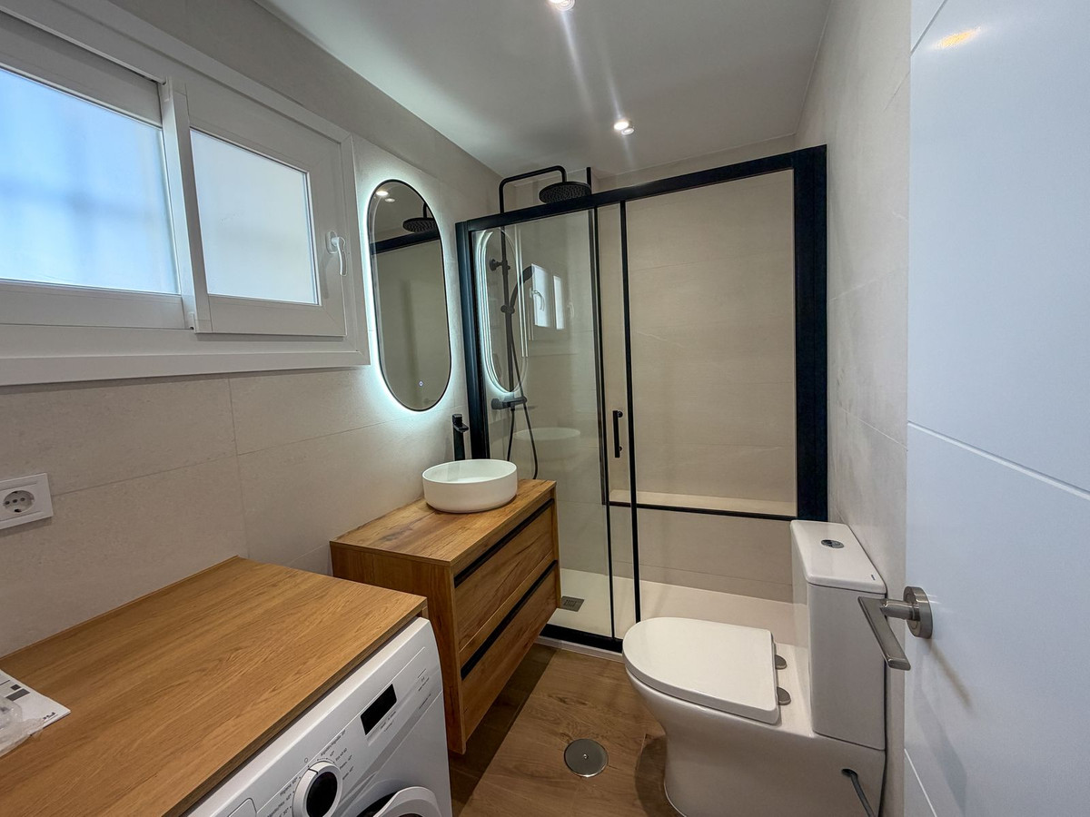 1 bedroom Apartment in Fuengirola in Fuengirola - foto 4