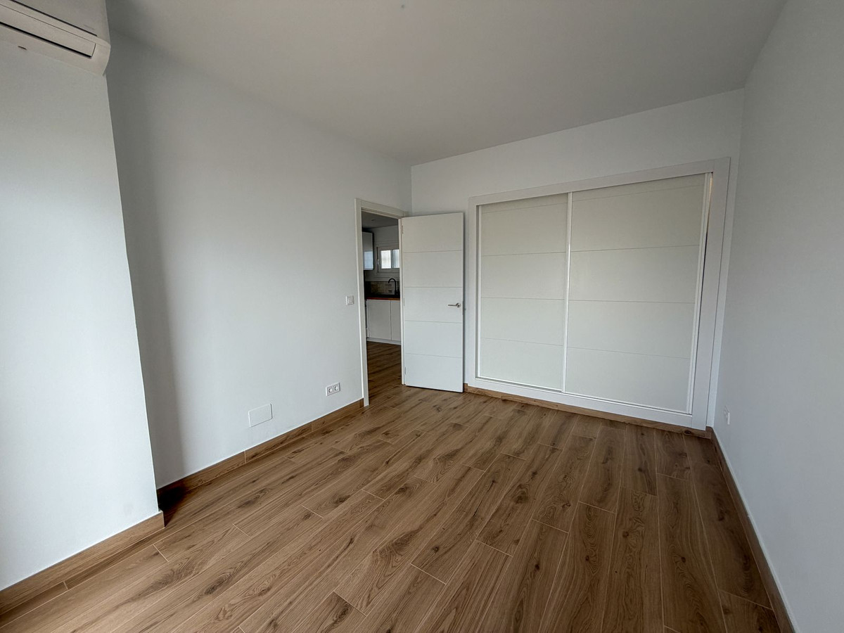 1 bedroom Apartment in Fuengirola in Fuengirola - foto 5