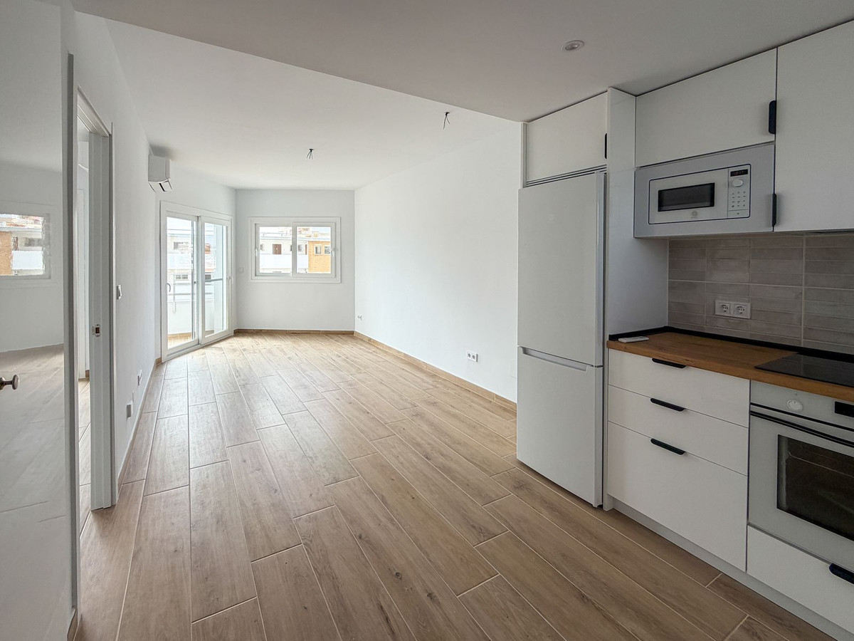 1 bedroom Apartment in Fuengirola in Fuengirola - foto 7