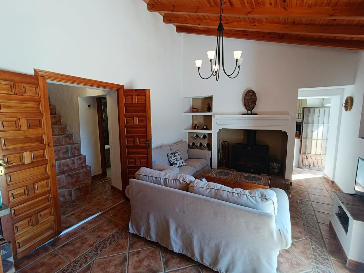 Finca met drie slaapkamers nabij Almogía in Almogía - foto 4