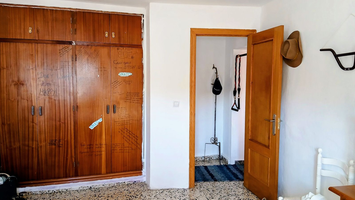 Drie-slaapkamer stadswoning in Almáchar in Almachar - foto 17