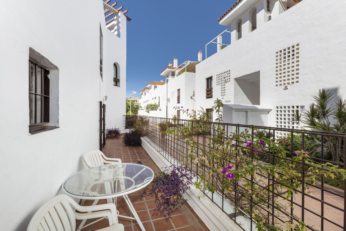 2 bedroom Apartment in Nueva Andalucía in Nueva Andalucía - foto 6